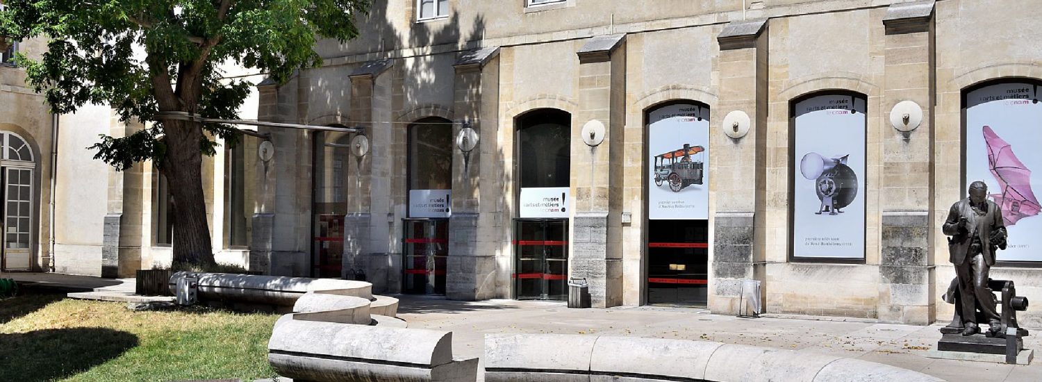 Le Musée des arts et métiers peut être considéré comme l'un des plus anciens musées techniques et industriels au monde. Son histoire est intimement liée à celle du Conservatoire national des arts et métiers (Cnam), dont il est l'une des composantes.